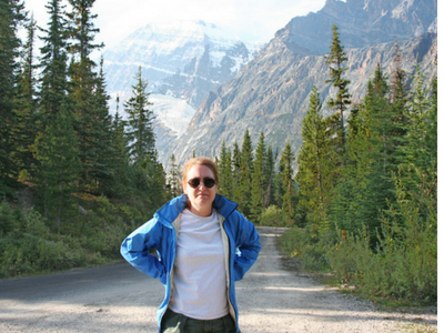 Picture of Debra Levie in the mountains