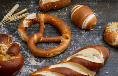 Pretzels by Wesual Click on Unsplash.